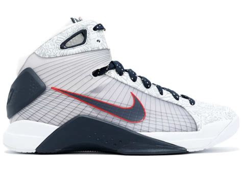 Nike Hyperdunk 2008 .